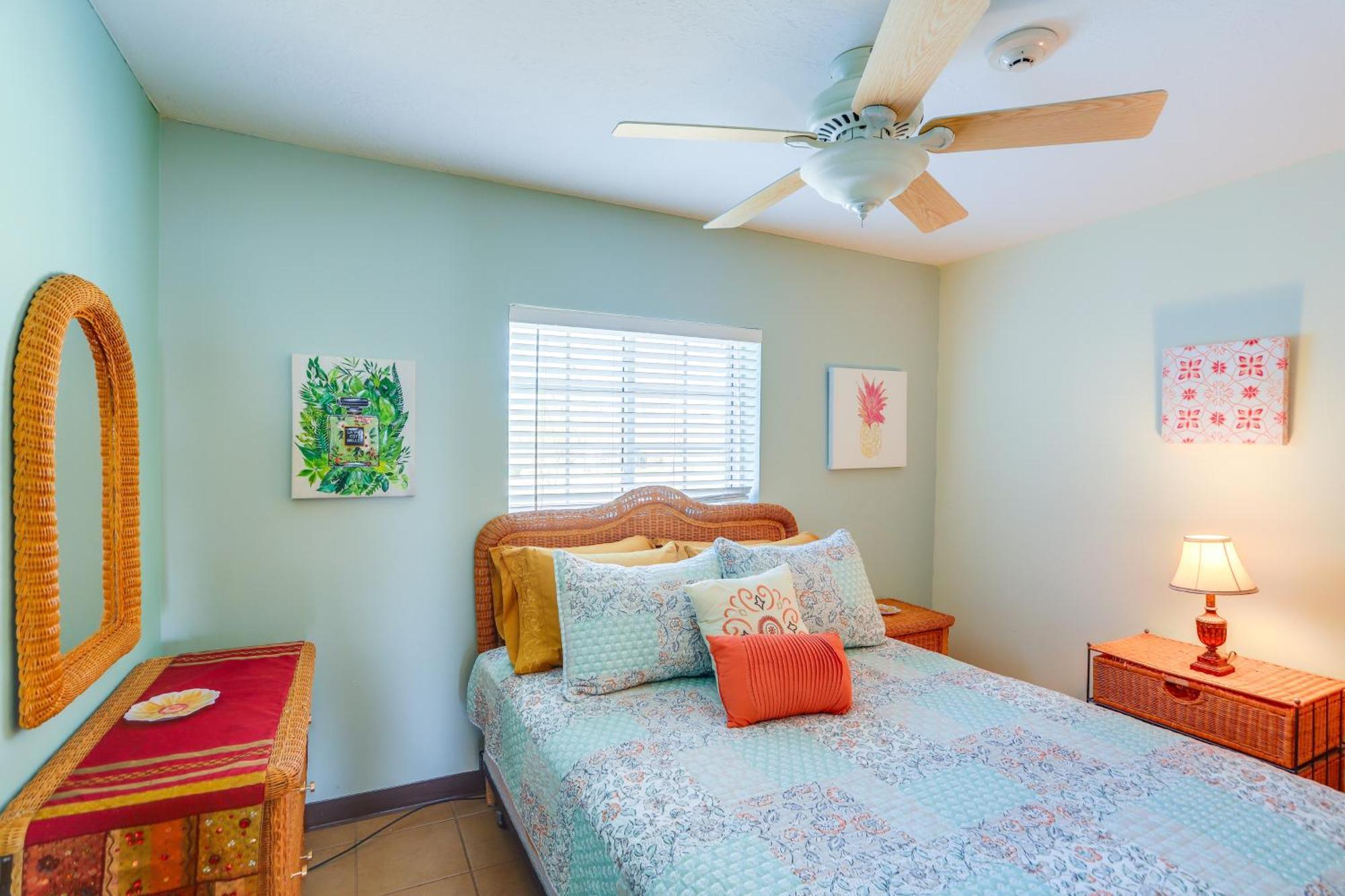 Apartamento Waterfront Bass Island Retreat With Balcony And Tv Put-in-Bay Exterior foto